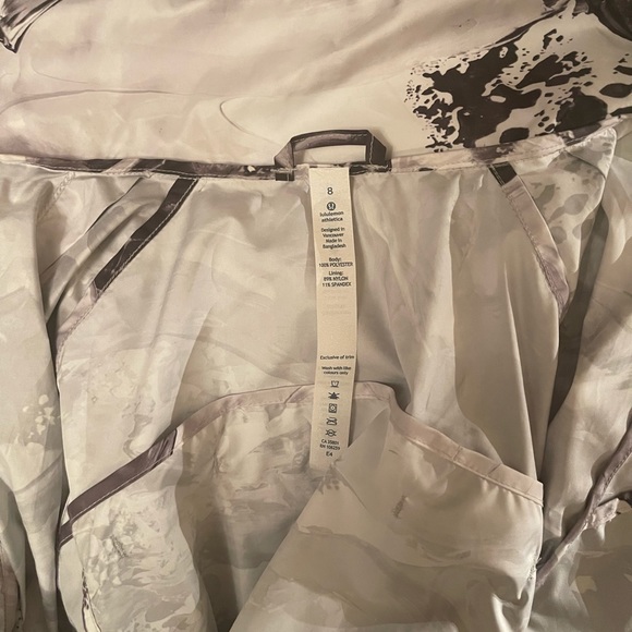 Lululemon jacket - Picture 7 of 10